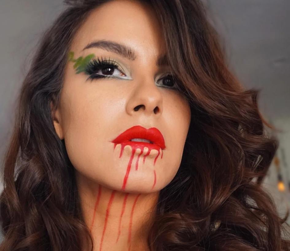 Coiffures de vampires : Poudre de Rose - IMAGE - boucles de cheveux bruns ondulent des idées de cheveux pour Halloween 2016