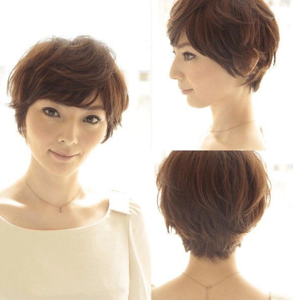Coiffures asiatiques : Femme asiatique avec des cheveux courts et dégradés de couleur brun clair.