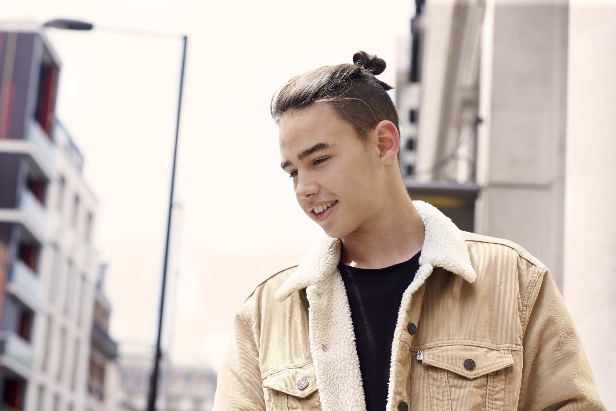 asian-mens-man-bun-undercut-fade-