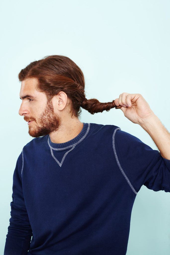 coiffure chignon homme : Poudre de Rose - IMAGE - coiffure pour homme twisted updo