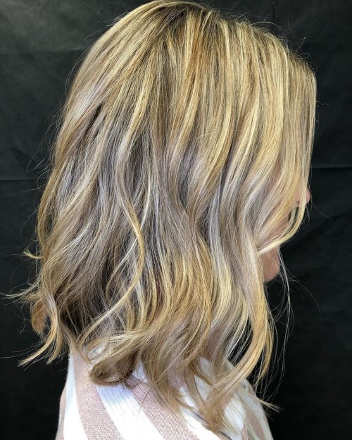 long blond wavy bob