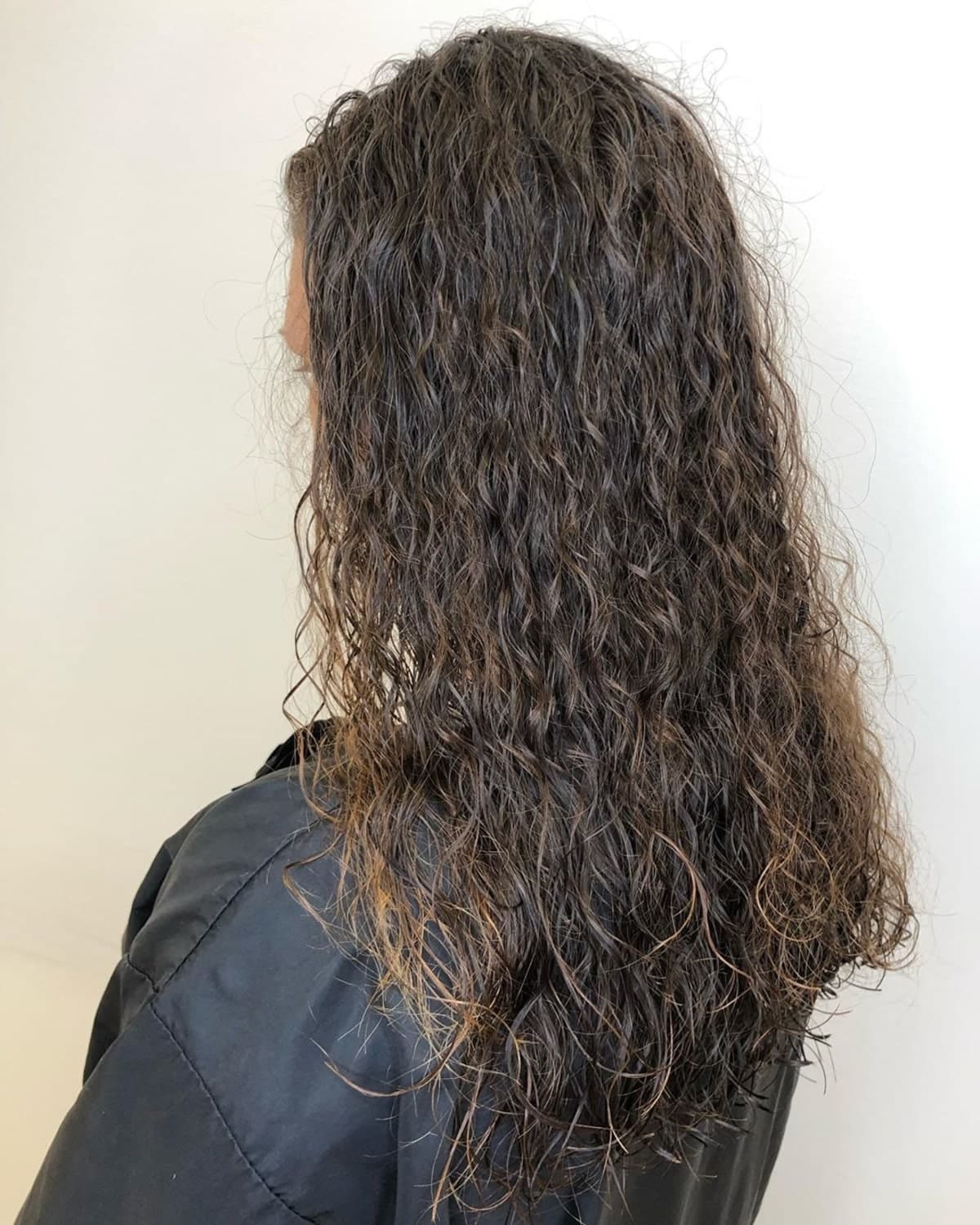 permanente spirale piggyback sur cheveux lisses