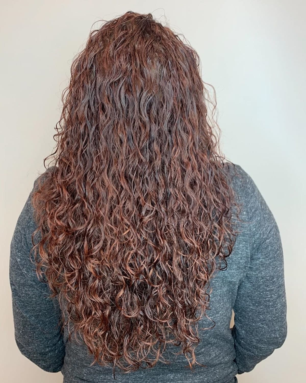 perms spirales partielles pour cheveux longs