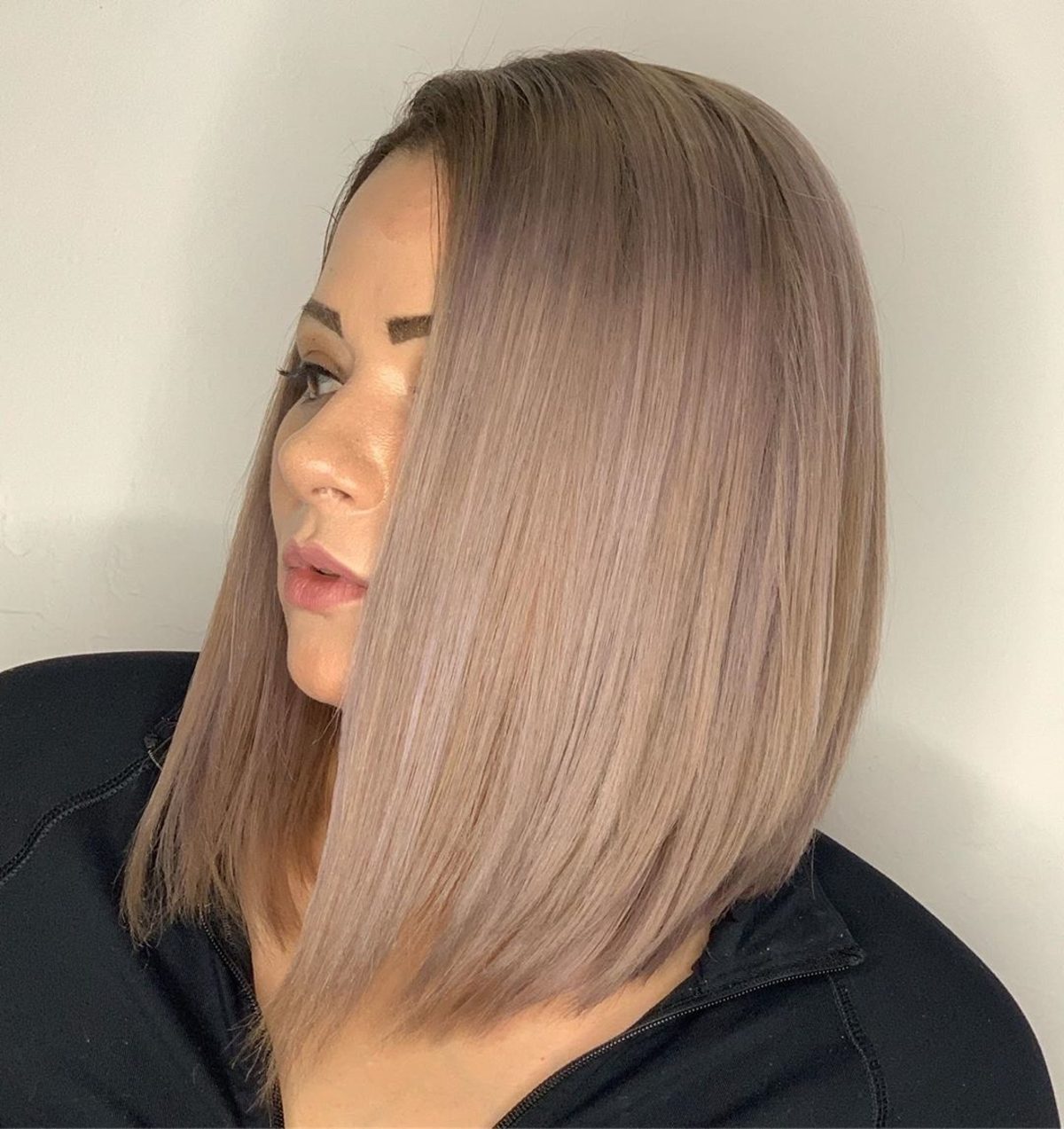 Cheveux châtain cendré très clair