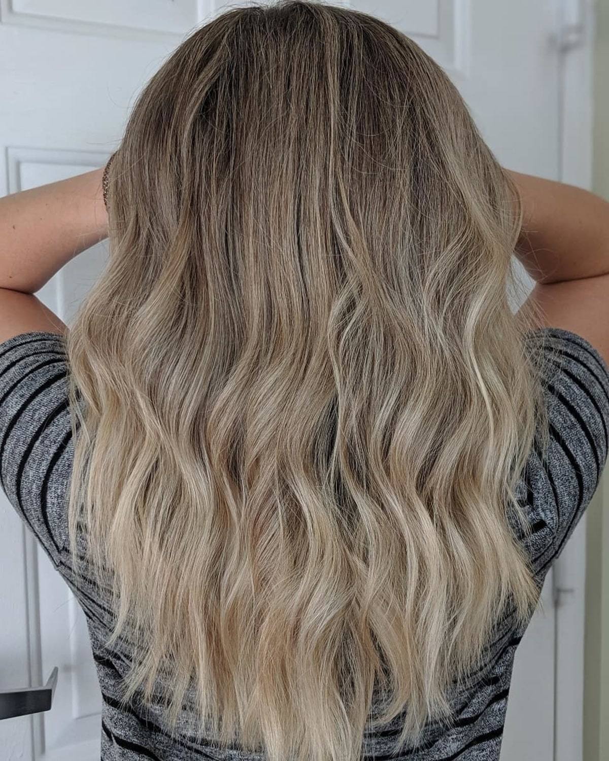 Mèches partielles blond cendré