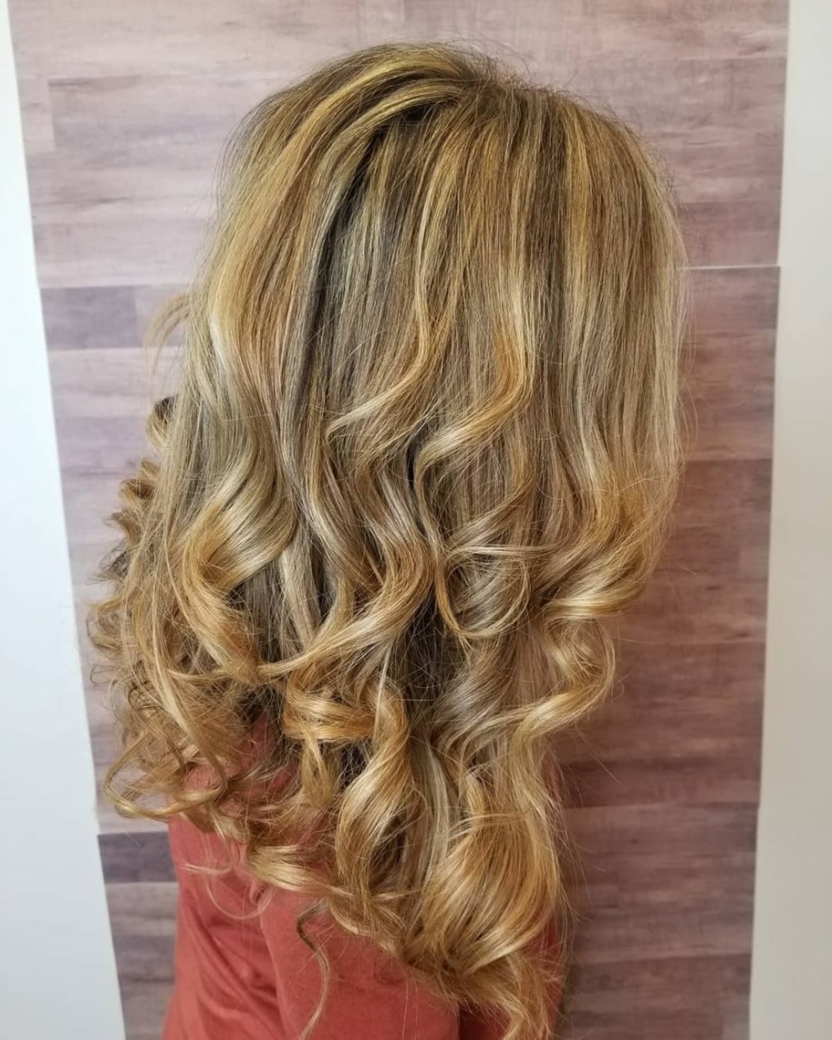 Mèches partielles pour cheveux blond sale