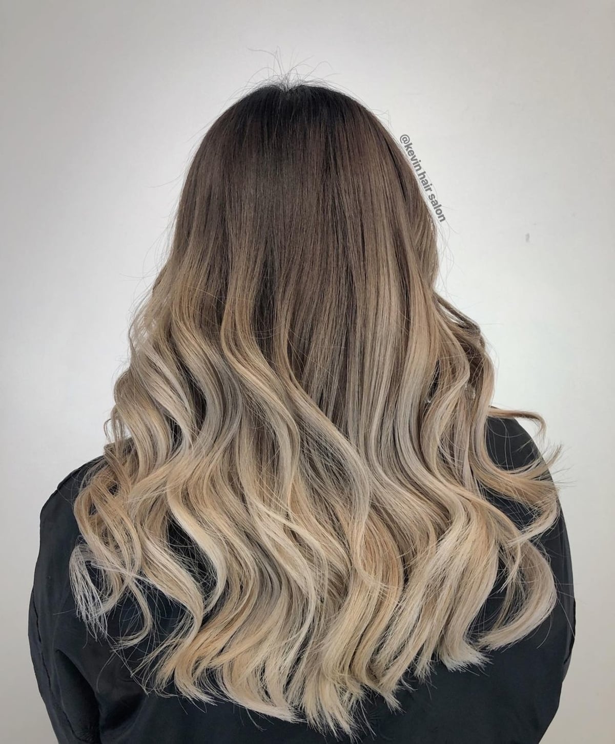 blond cendré foncé sur cheveux blond clair