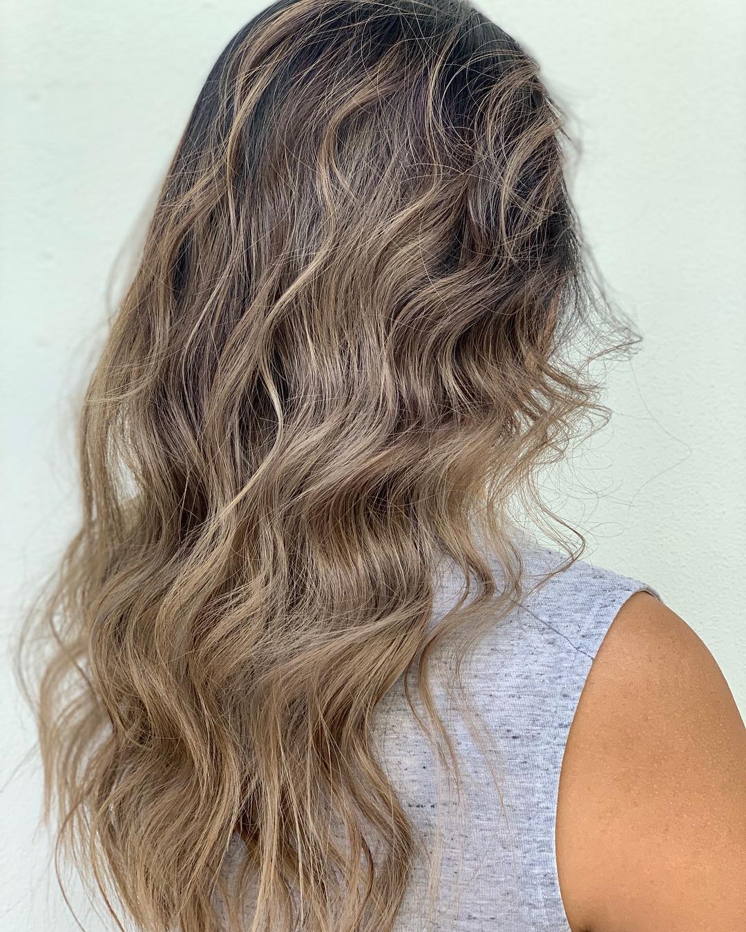 Eblouissant sur cheveux décolorés