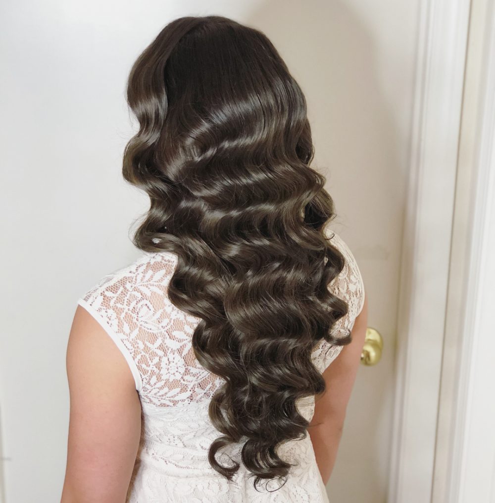 Coiffure Shiny Hollywood Waves