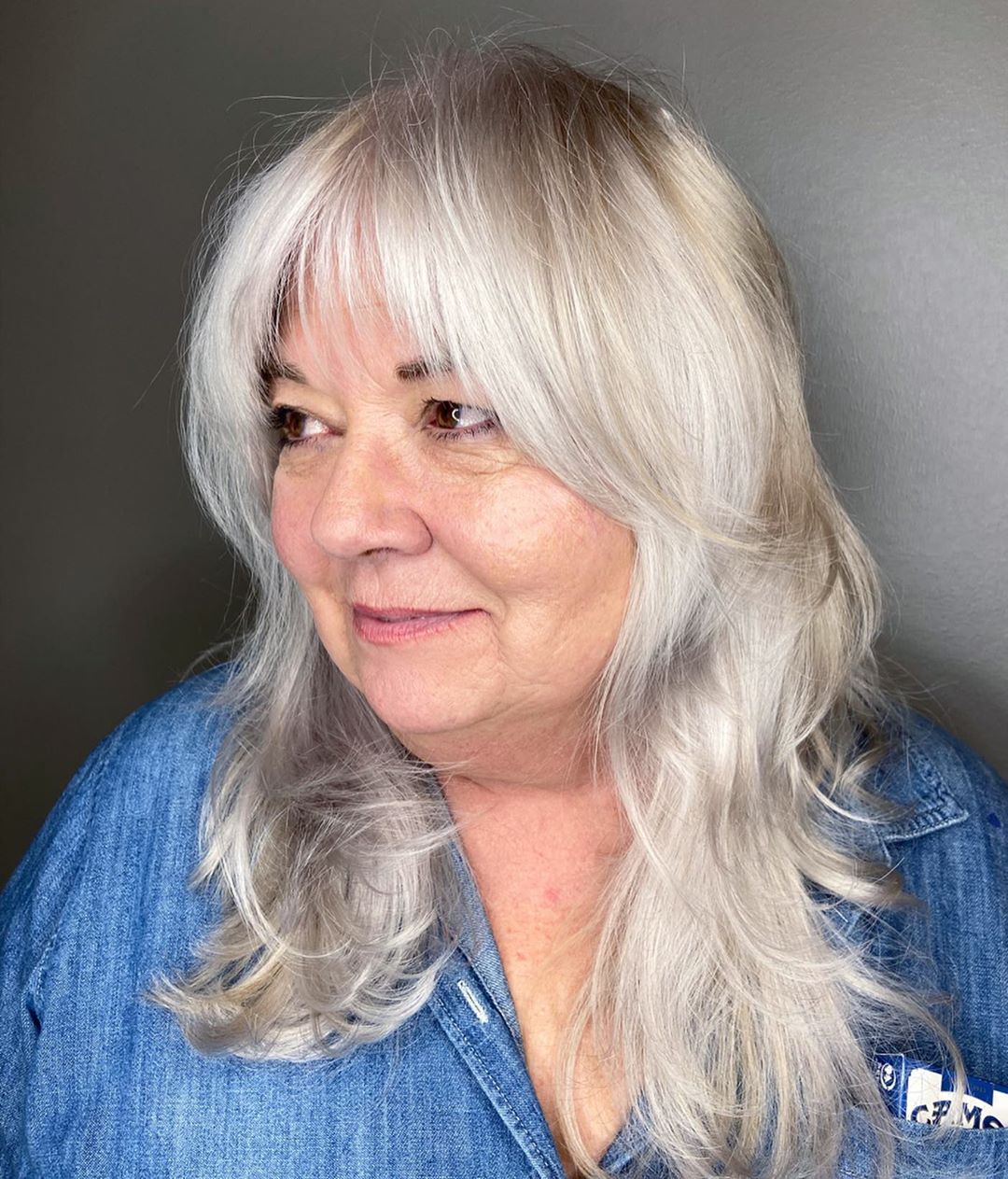 La coiffure dégradée pour les cheveux fins