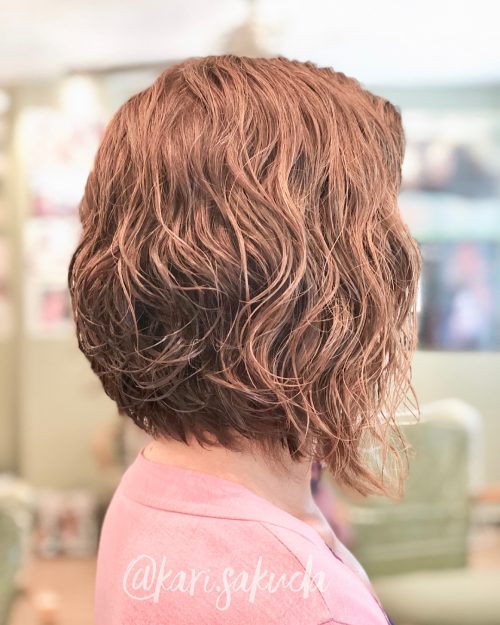 Coupe de cheveux bouclée