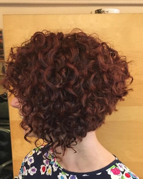 Bob en ligne pour les cheveux épais et bouclés