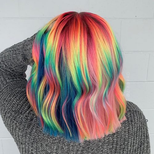 Arc-en-ciel lumineux pour les cheveux mi-longs