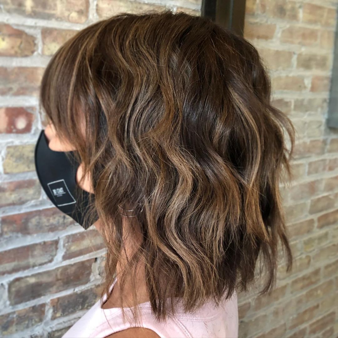 Balayage ton sur ton couleur de cheveux hiver 2021