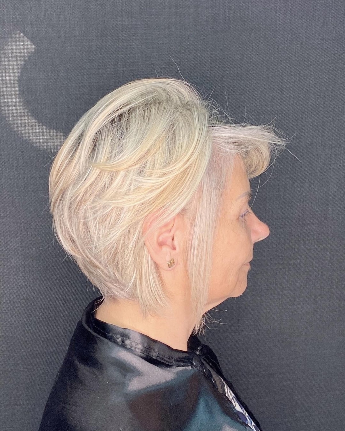 Blond doux pour cheveux clairsemés