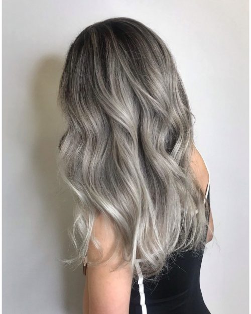 Blonde cendrée argentée