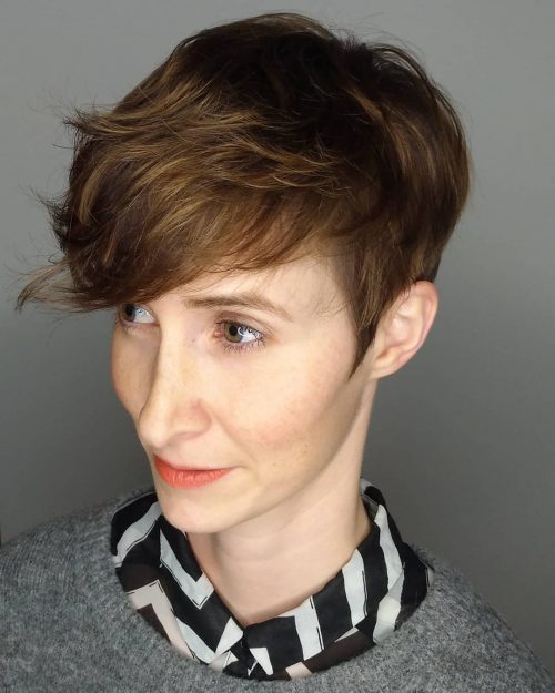 coupe de cheveux androgyne pour visages ovales
