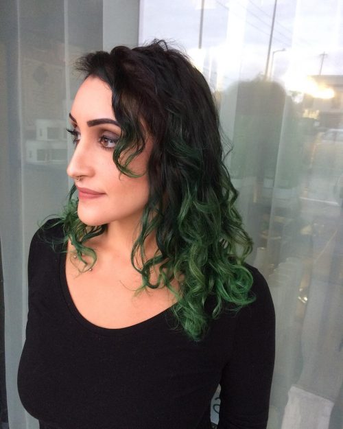 Ombre verte bouclée