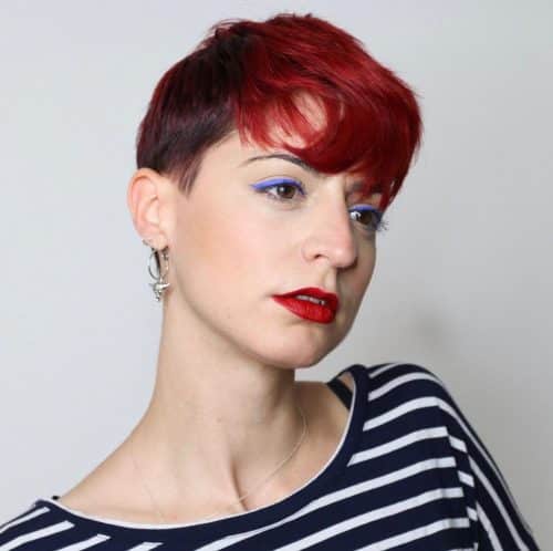 Ombre courte rouge vif à foncée avec frange