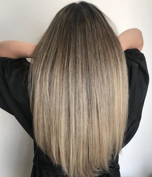 Balayage brun à blond sur cheveux droits
