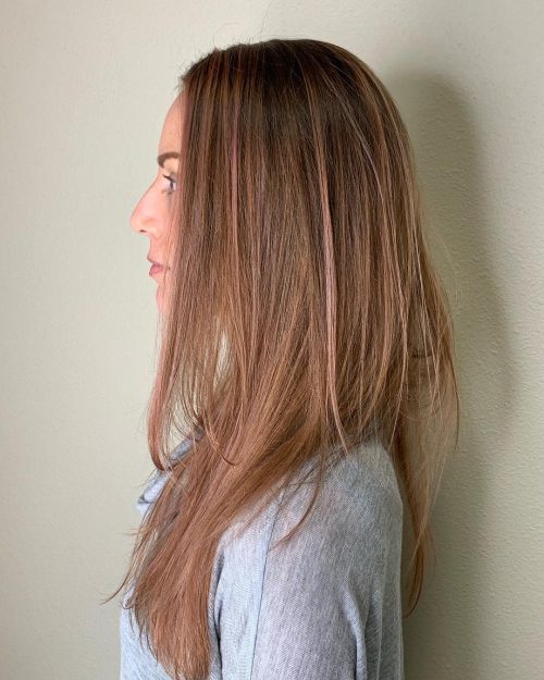 Balayage or rose sur cheveux raides