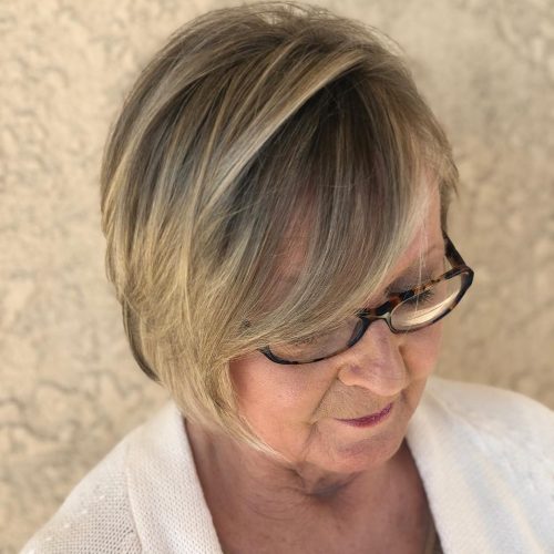 Coupe volumineuse pour les femmes aux cheveux fins