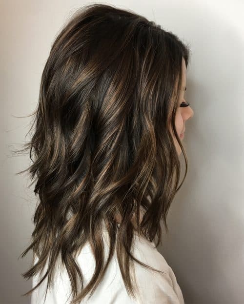 Balayage caramel sur cheveux châtain foncé