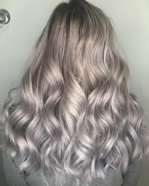 Ombre inversée blond platine cool à argenté