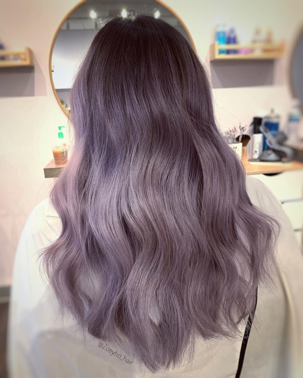 Cheveux gris prune cendrés
