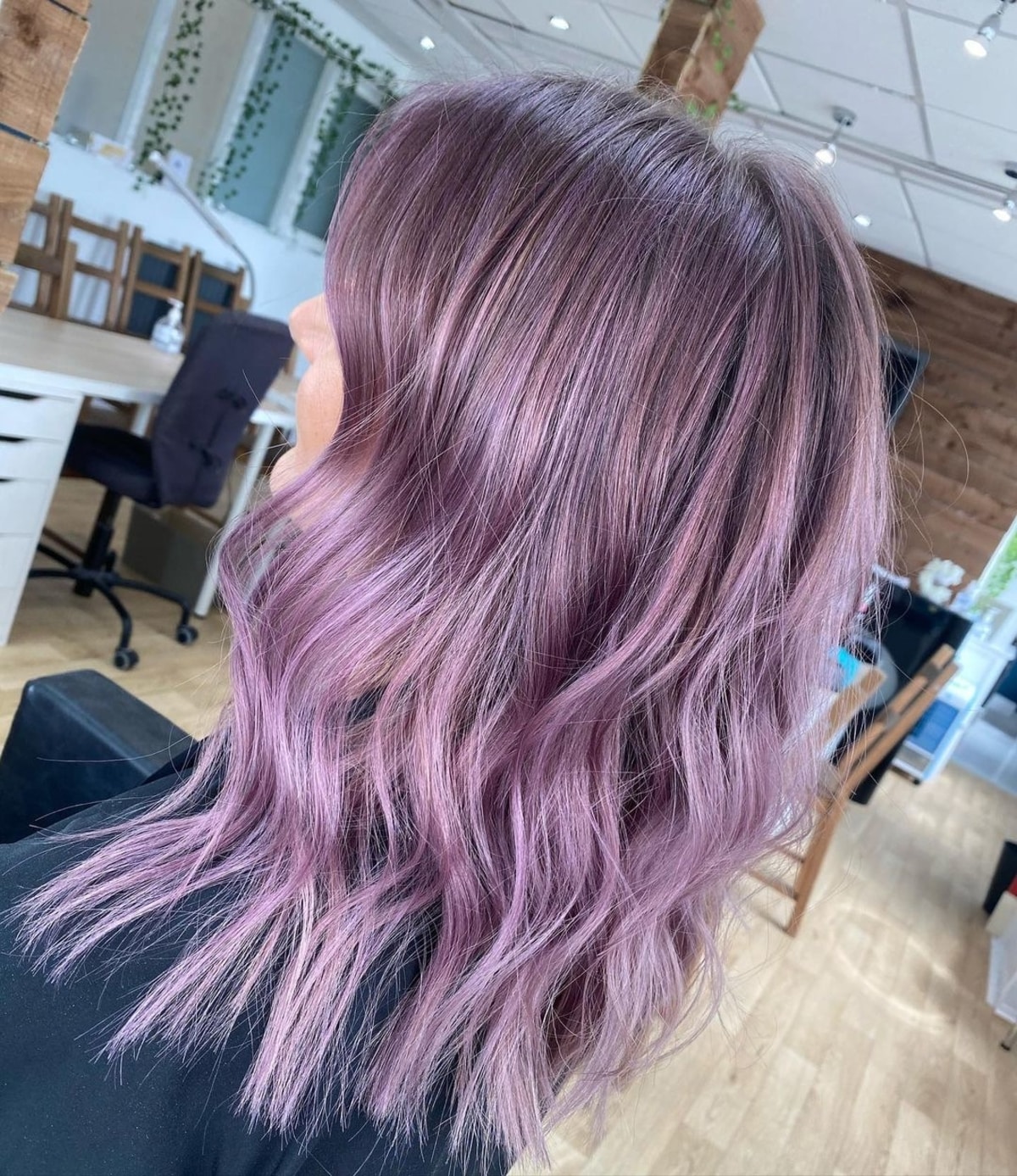 Cheveux de prune lavande