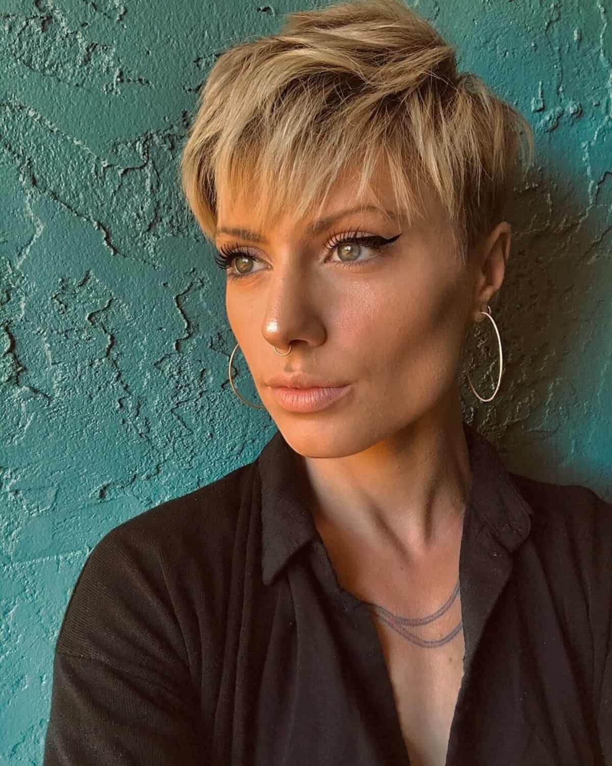 Pixie pour cheveux fins et ondulés