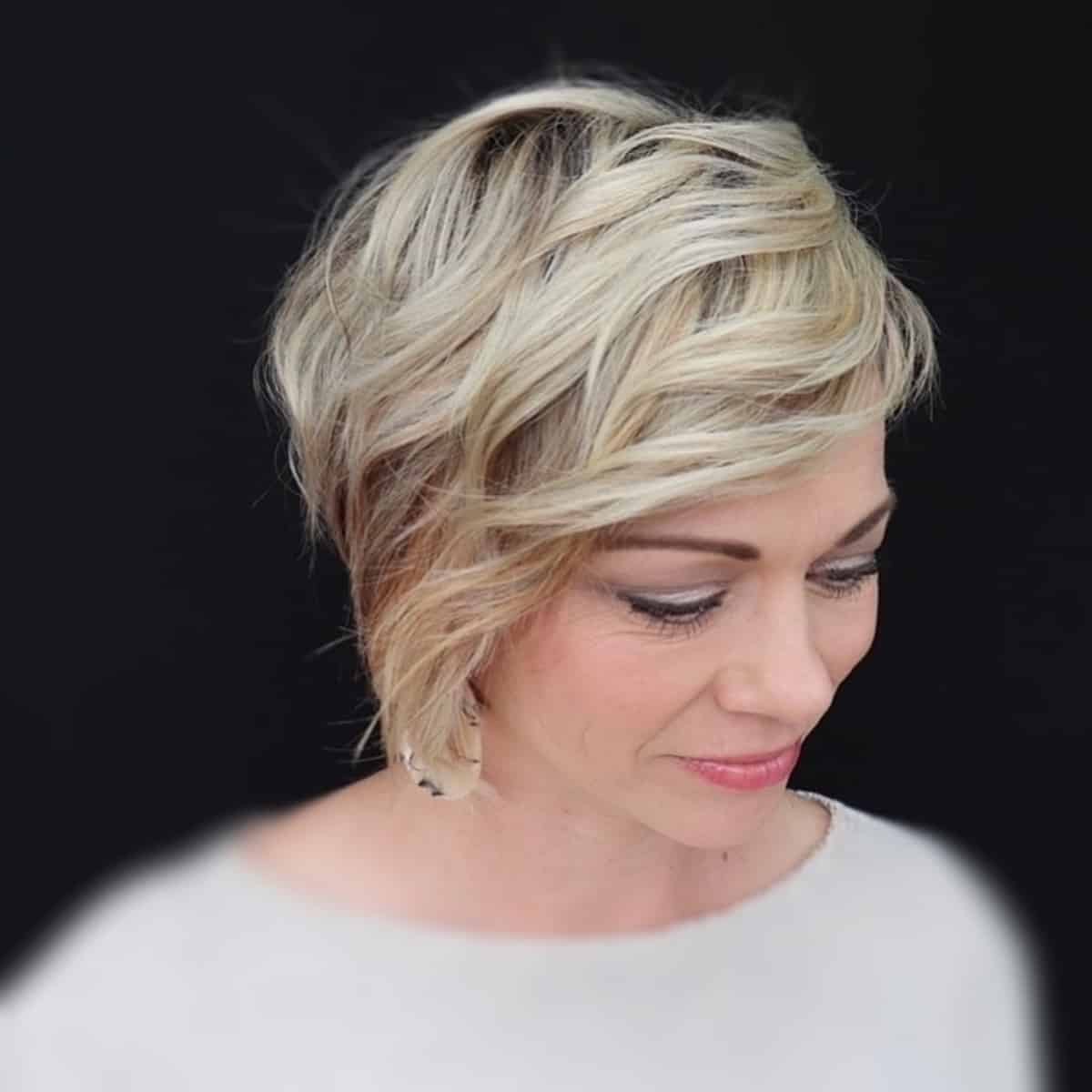 Coupe de cheveux Wavy Lixie