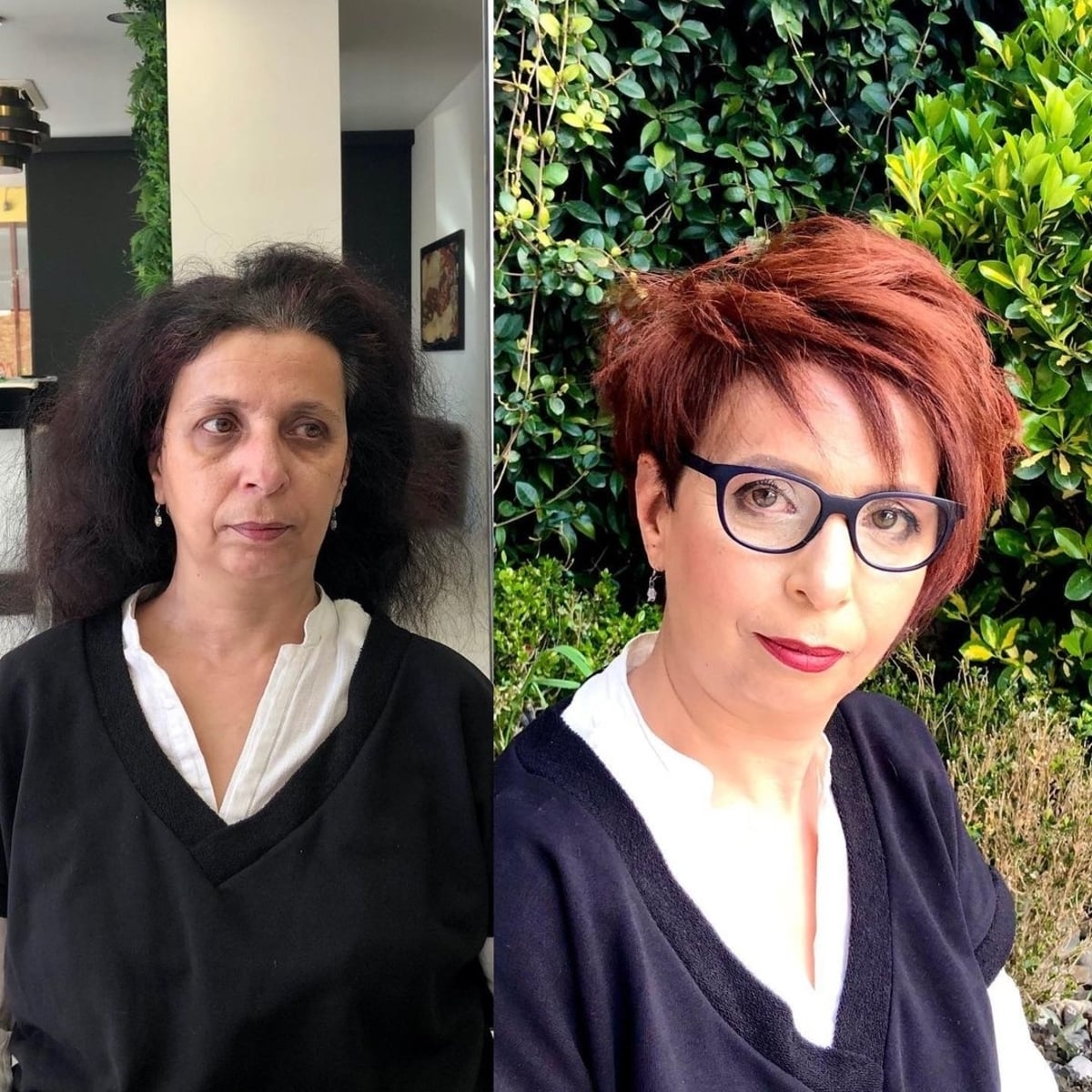 Coupe asymétrique avec une raie sur le côté pour les femmes de plus de 60 ans avec des lunettes.