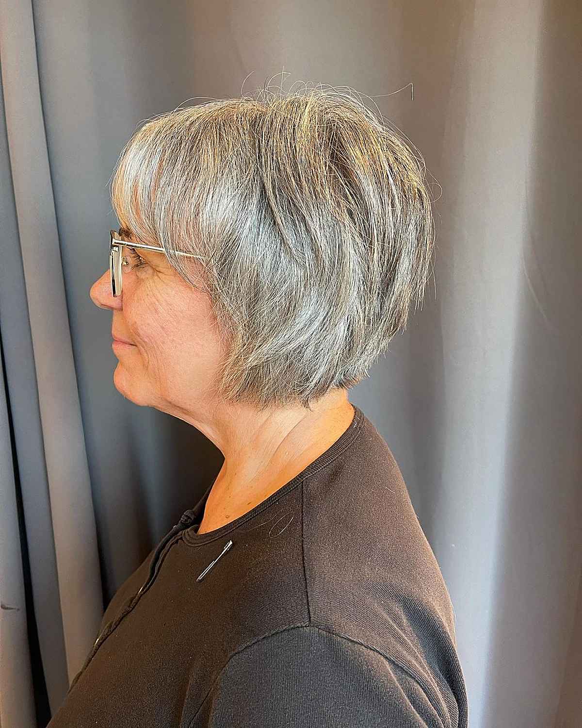 Bob gris pour les 70 ans audacieux