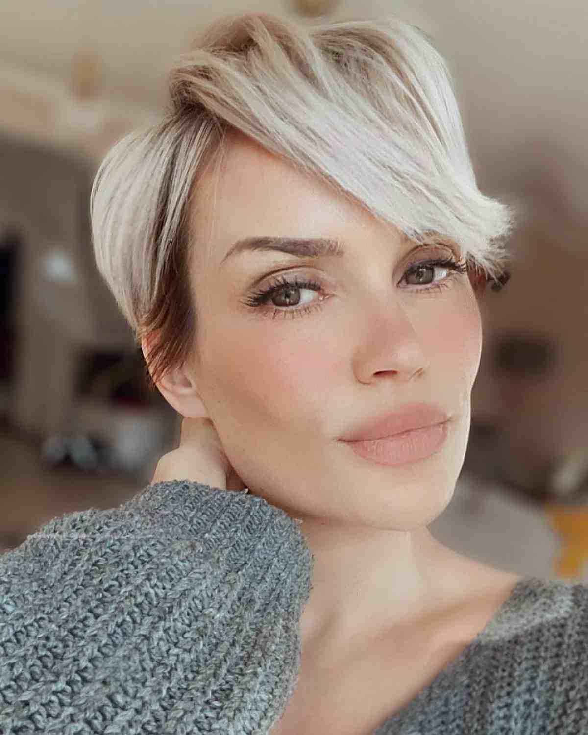 Grande frange latérale volumineuse