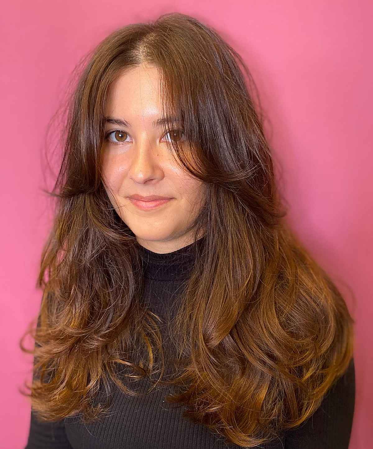 Coupe de cheveux amincissante pour les femmes au visage poupon