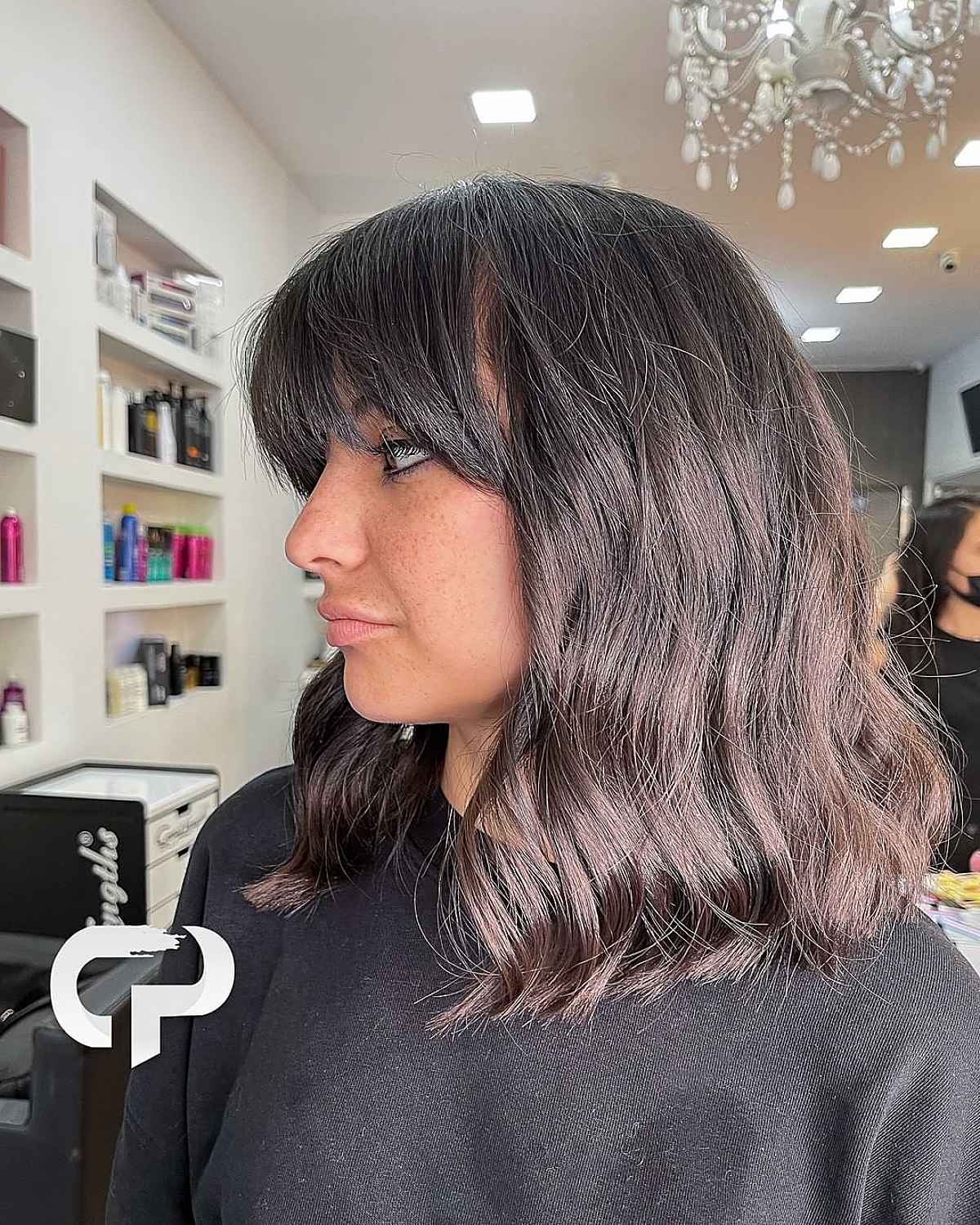 Lob ondulé avec frange pour cheveux épais