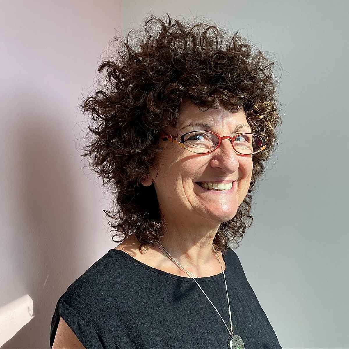 Boucles de cheveux pour les femmes plus âgées