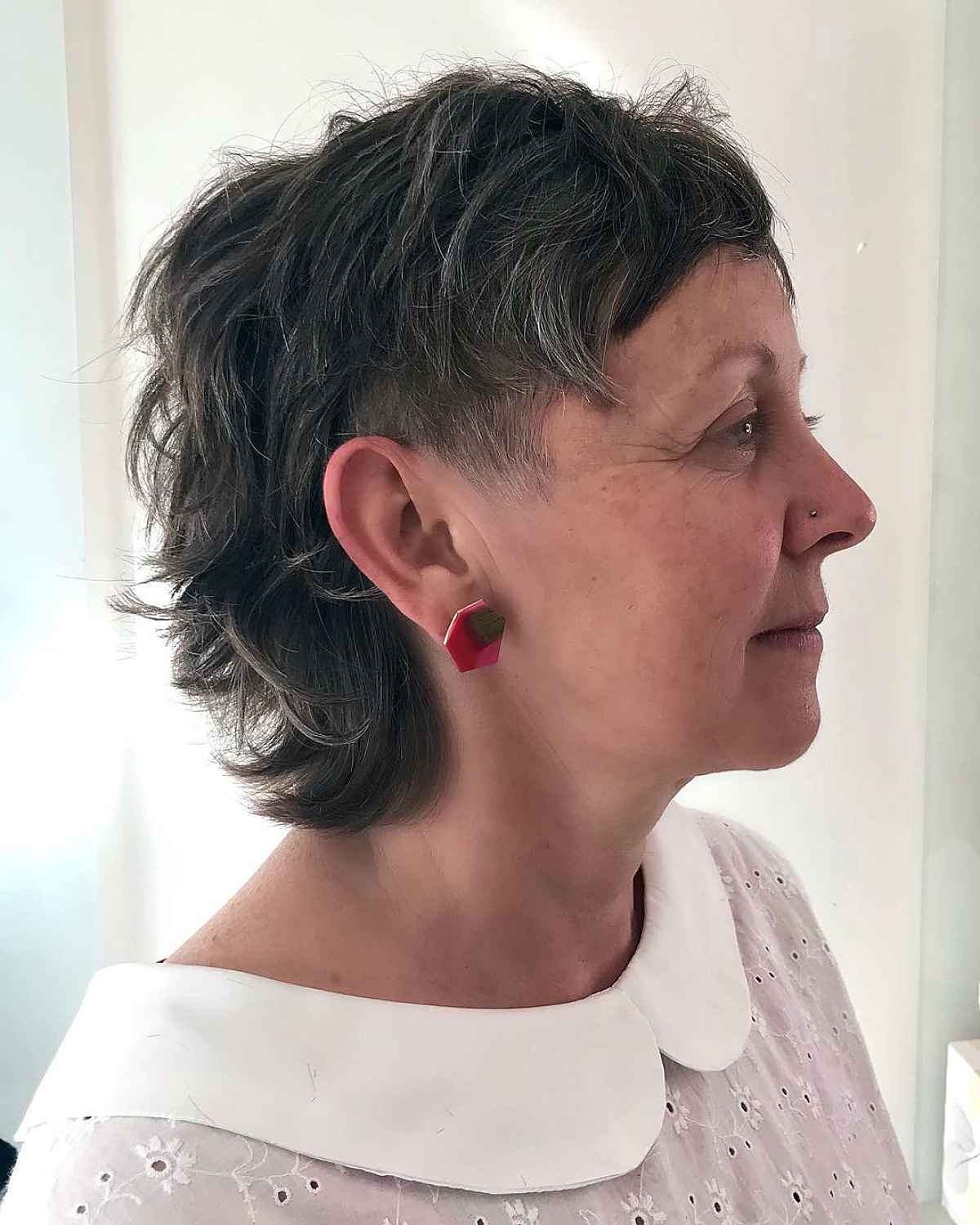 Coupe de cheveux pour les femmes plus âgées