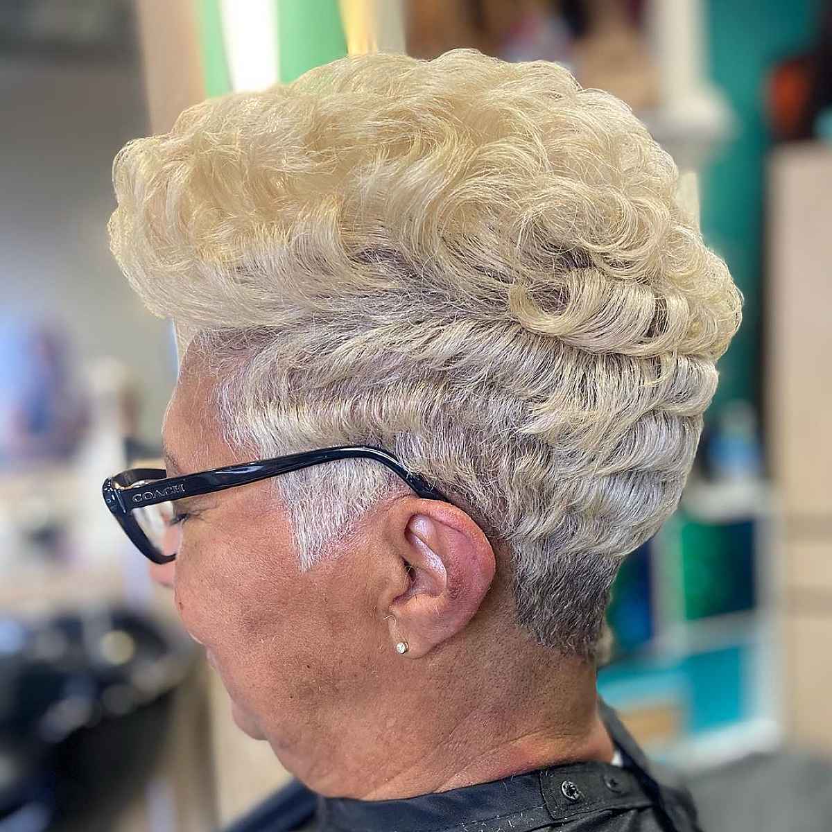 Pixie volumineux pour femmes noires