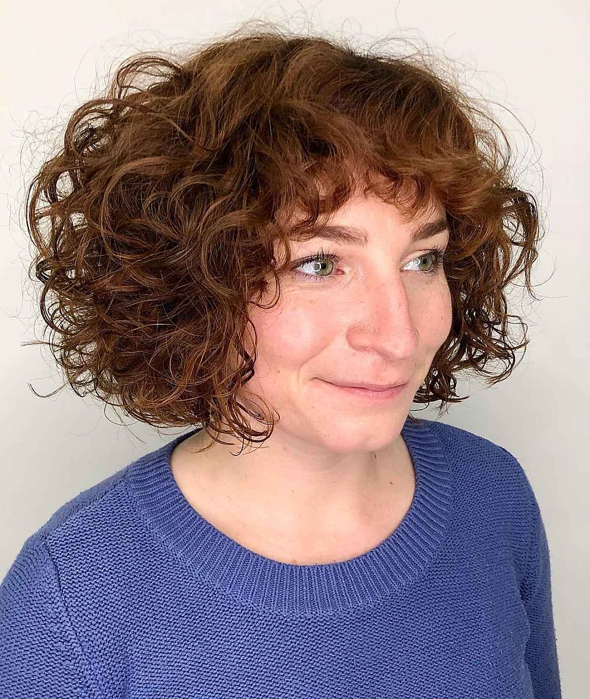 Bob hirsute avec frange
