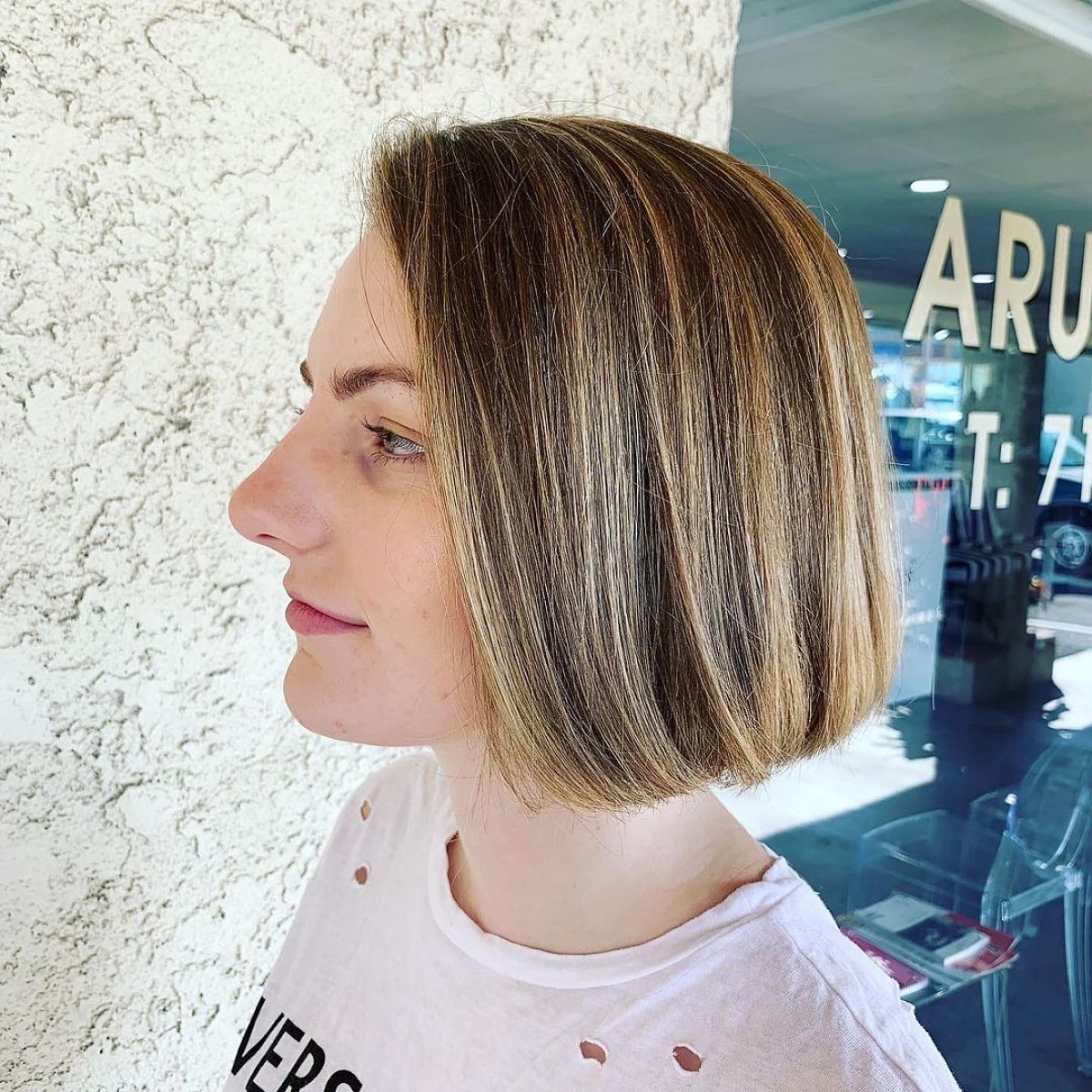 Coupe de cheveux au cou pour les femmes aux cheveux fins