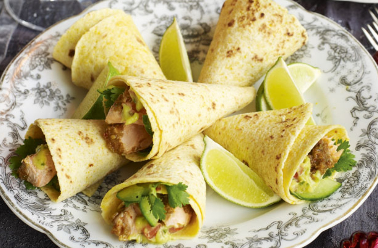 Recette de canapé Cônes de saumon épicé et guacamole