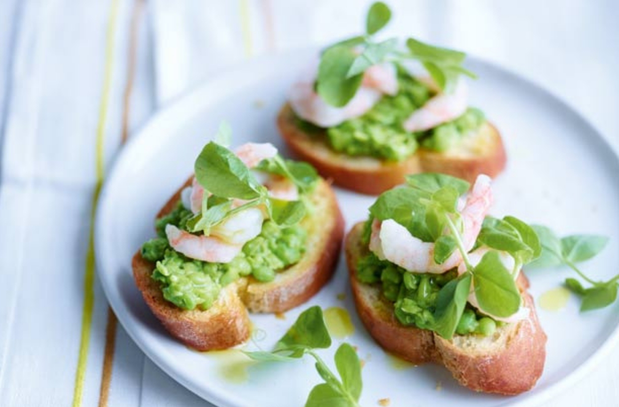 Recette de canape_Crostini aux pois et crevettes