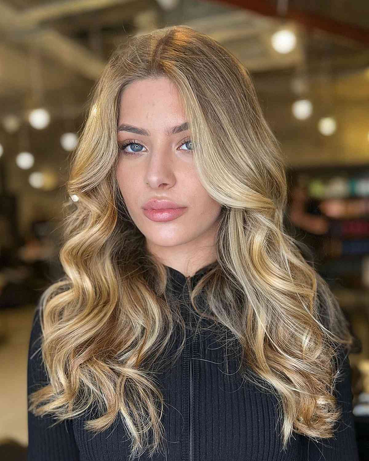 Pièce d'argent blonde au miel doré
