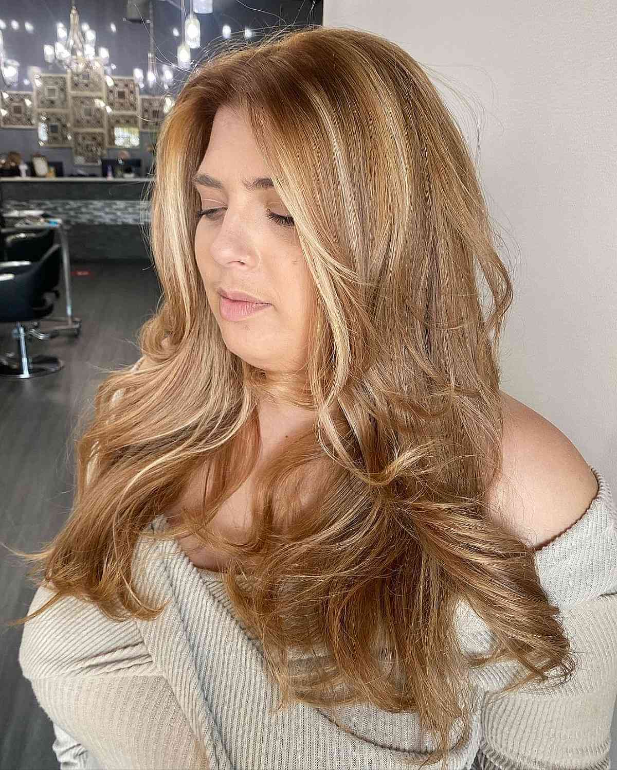 Mèches et mèches blond miel