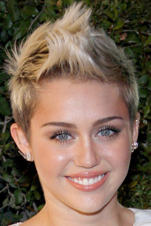 cool spiky pixie hairstyle