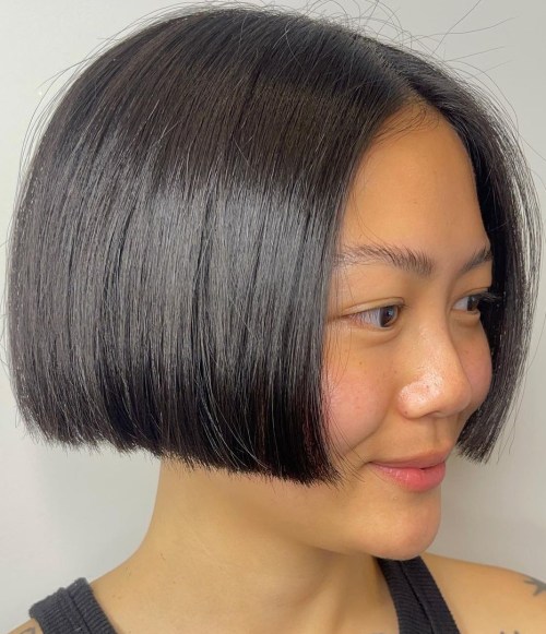 Short Straight Hair with Middle Parting