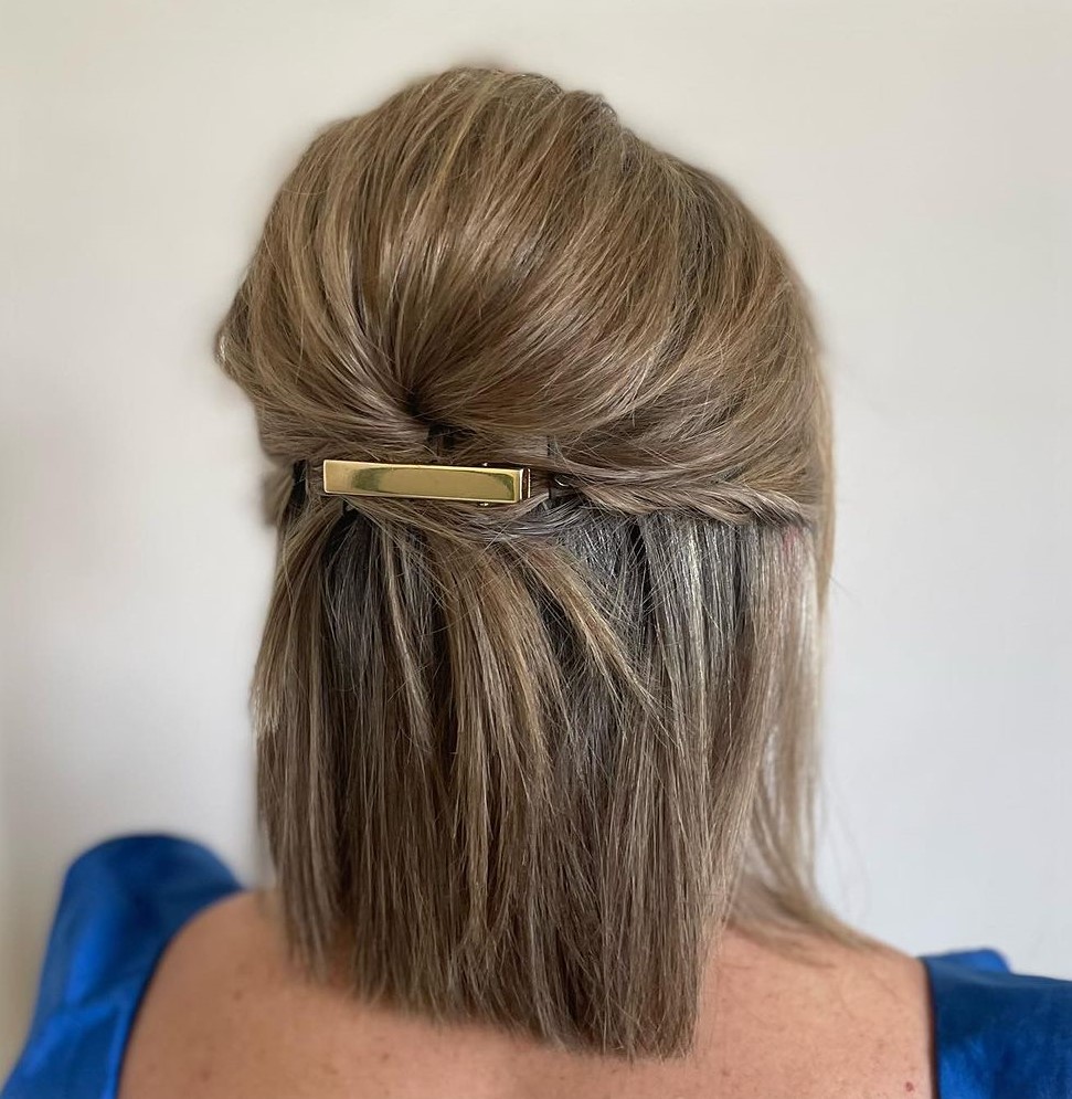 Voluminous Half Up Half Down Style