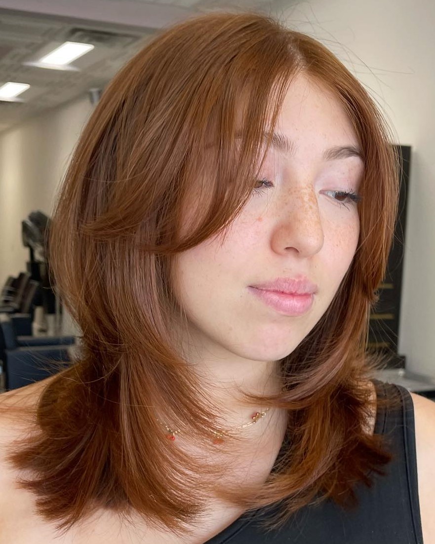 Cheveux Mi-longs avec Couches Effilées